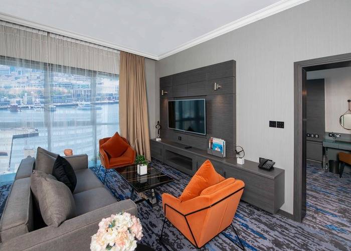 Edge Creekside Hotel