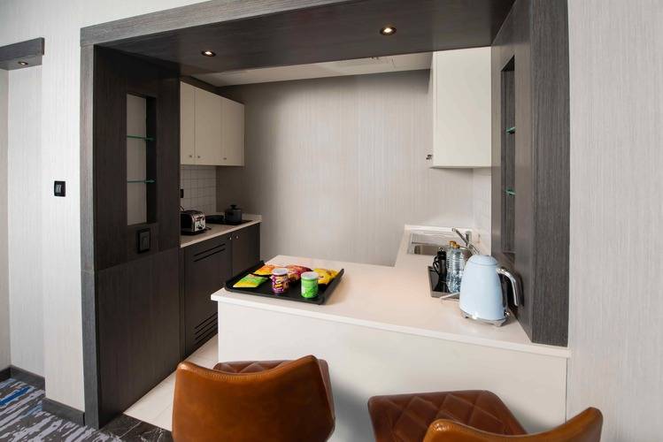 Edge Creekside Hotel
