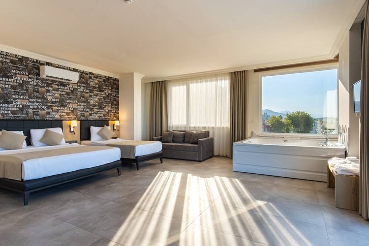 Grand Kolibri Prestige Hotel