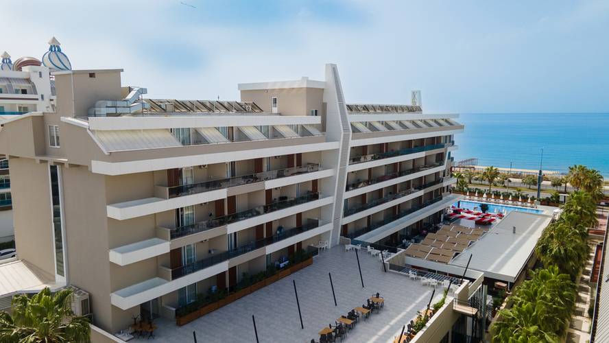 Grand Kolibri Prestige Hotel