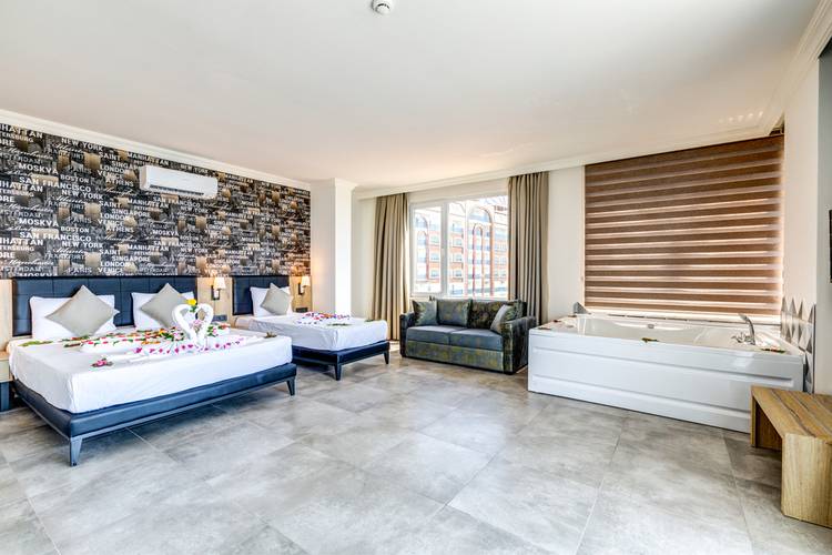 Grand Kolibri Prestige Hotel