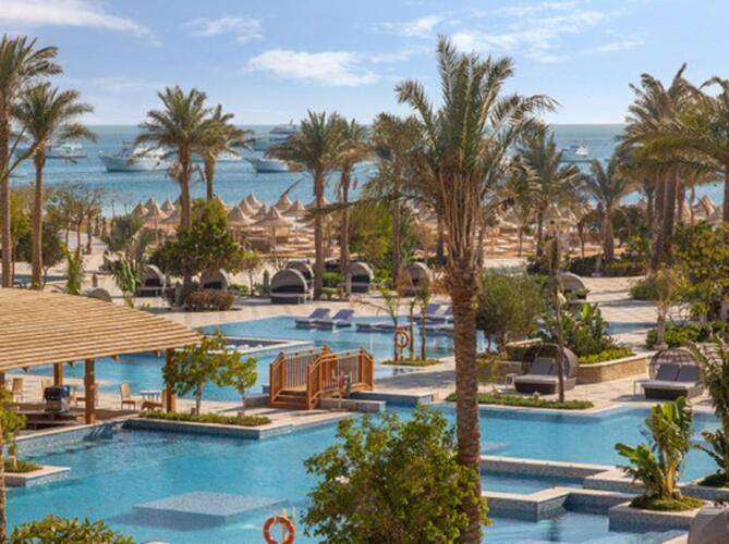 The Grand Palace Hotel (Adults Only 18+)