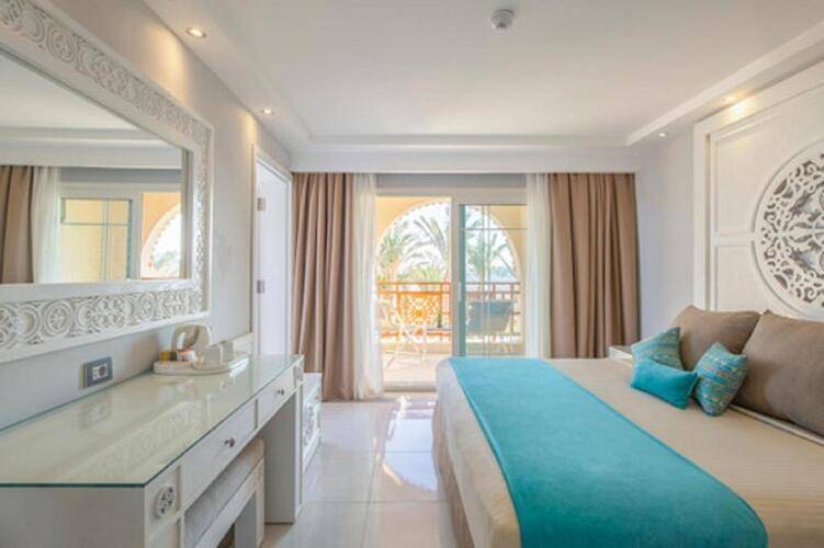 The Grand Palace Hotel (Adults Only 18+)