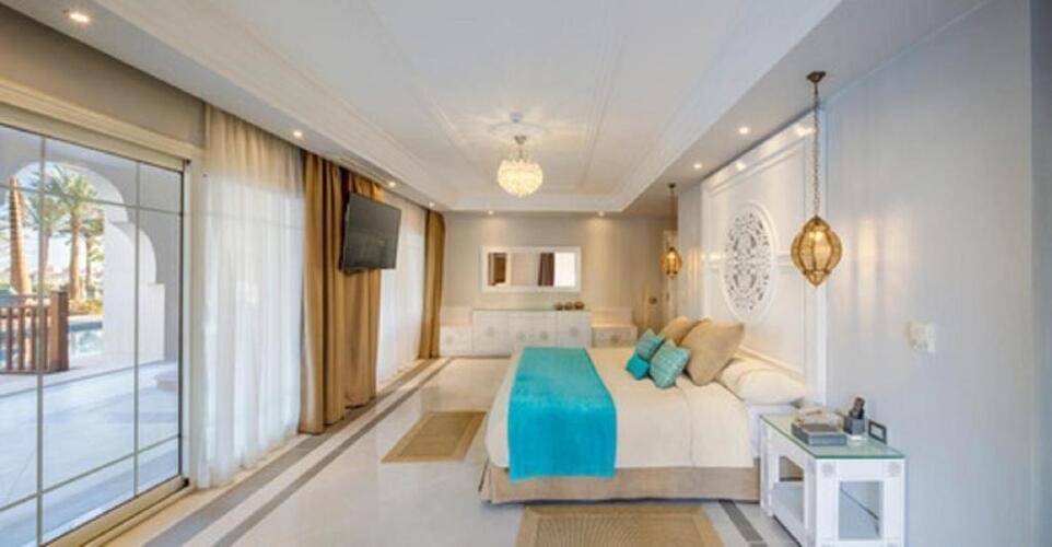 The Grand Palace Hotel (Adults Only 18+)