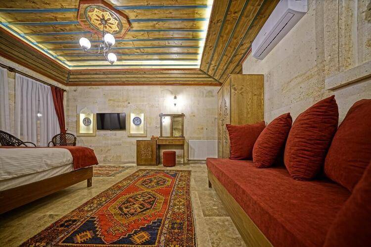 Balloon Cave Hotel