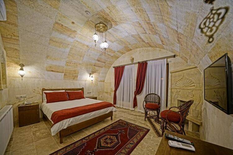 Balloon Cave Hotel