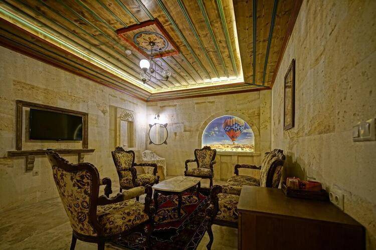 Balloon Cave Hotel