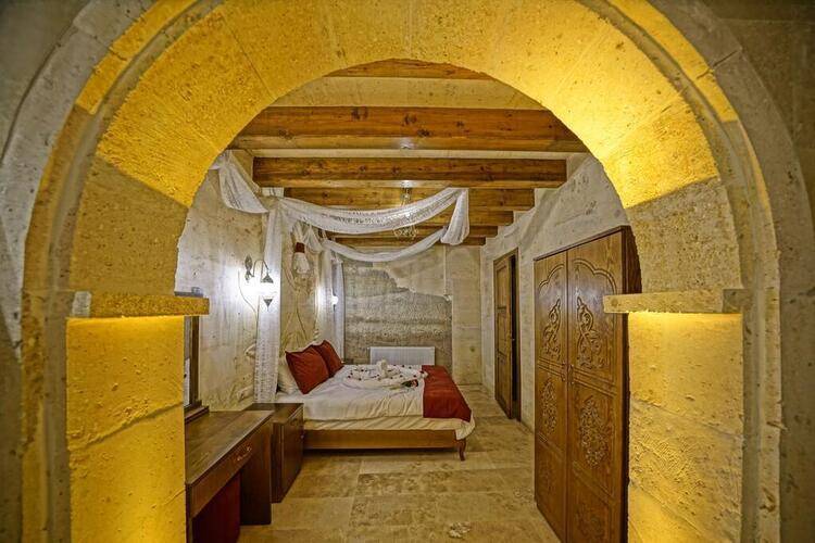 Balloon Cave Hotel