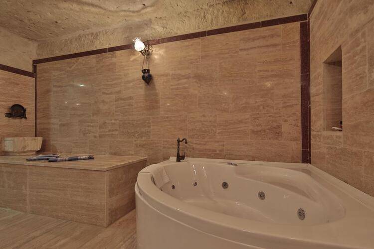 Fosil Cave Hotel