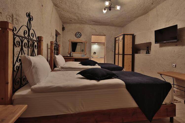 Fosil Cave Hotel