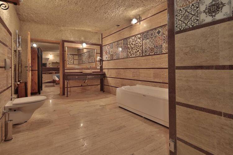 Fosil Cave Hotel