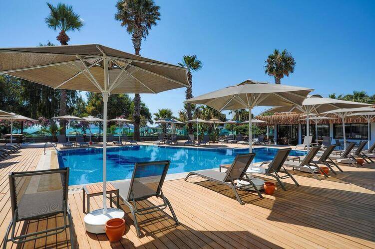 Yalipark Beach Hotel