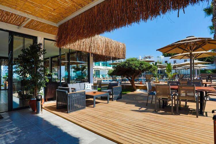 Yalipark Beach Hotel