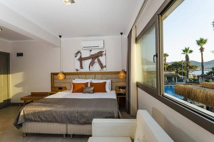 Yalipark Beach Hotel