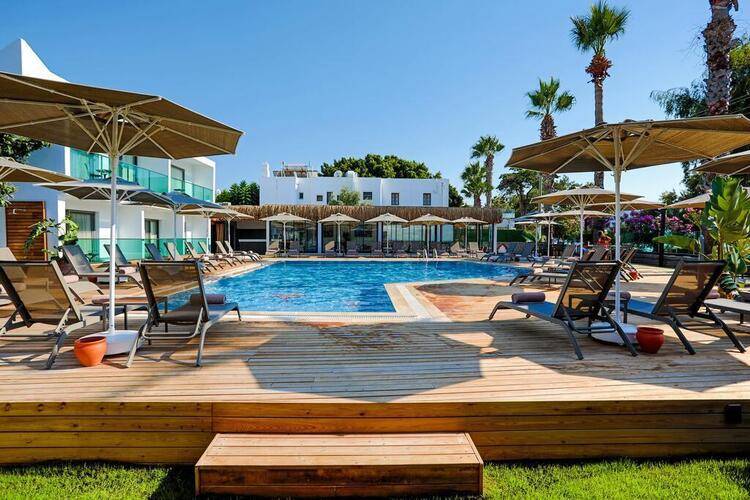 Yalipark Beach Hotel