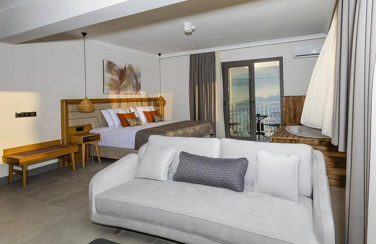 Yalipark Beach Hotel