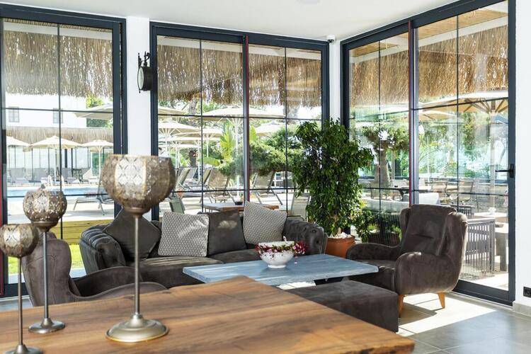 Yalipark Beach Hotel