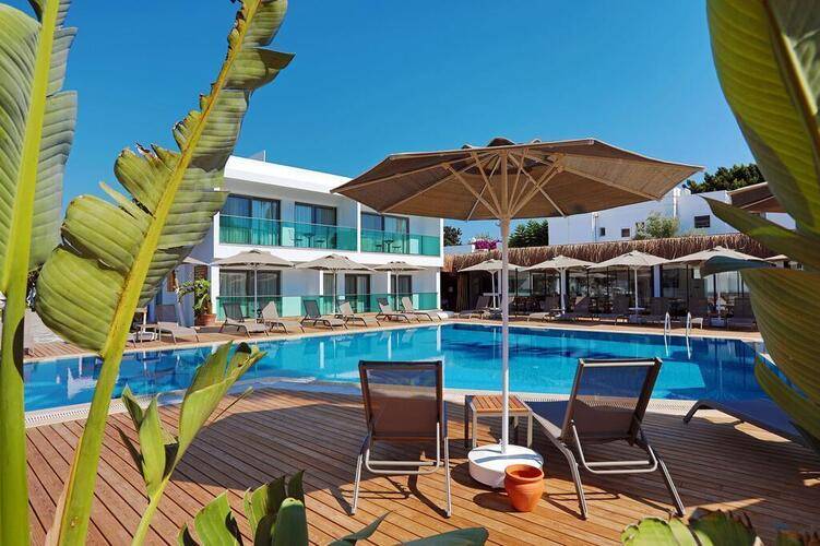 Yalipark Beach Hotel