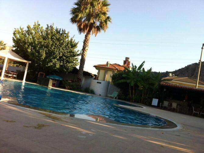 Club Mel Holiday Resort