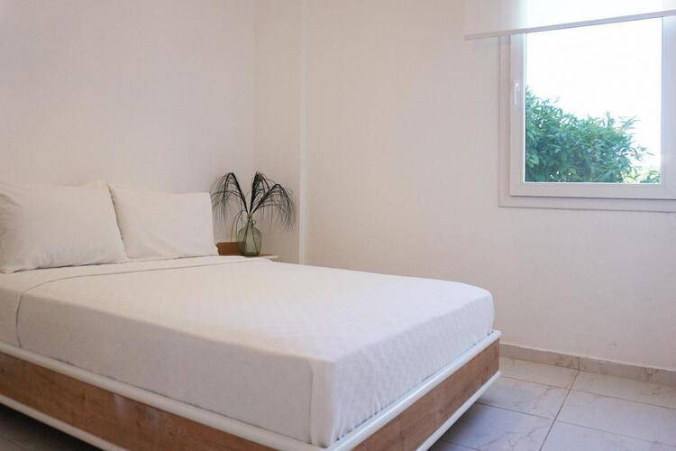 Daphnis Hotel