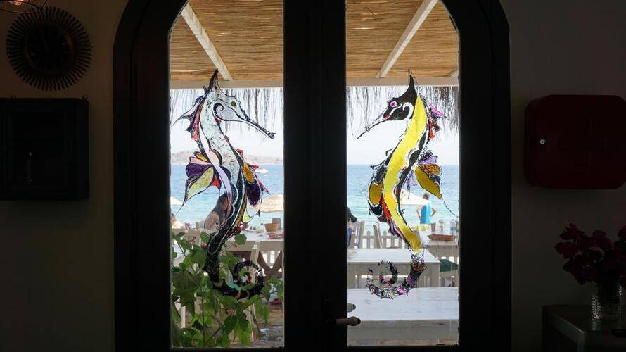 Daphnis Hotel