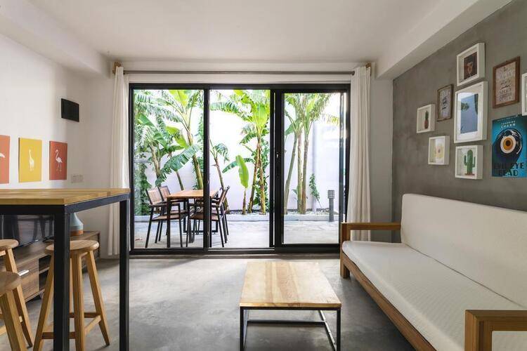 Daphnis Hotel
