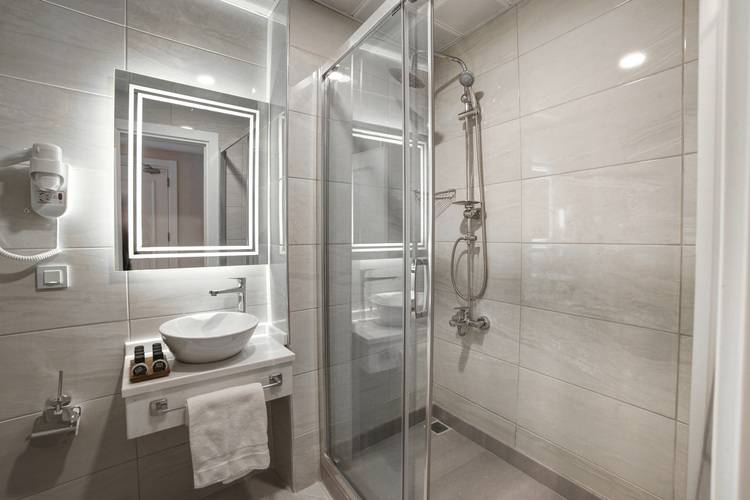 Great Fortune Design Hotel