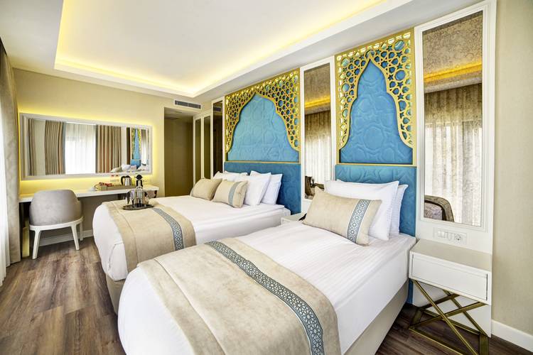 Great Fortune Design Hotel
