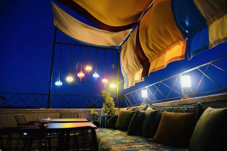 Luxir Hotel