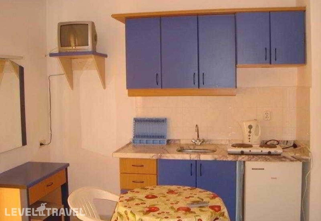 Изображение отеля 8