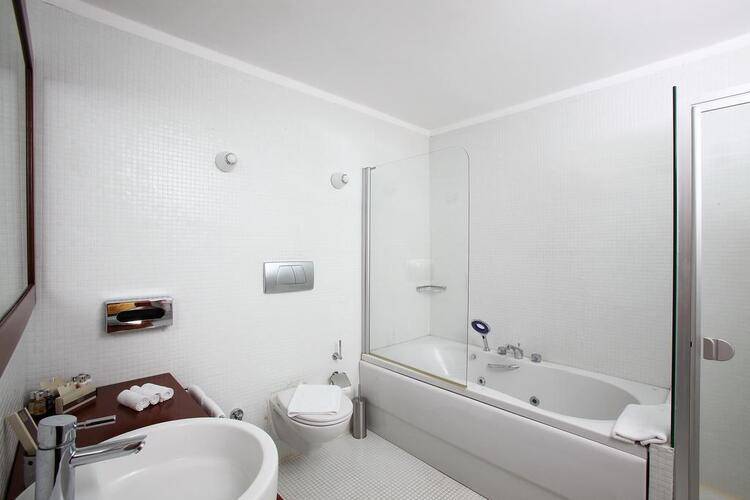 No 81 Hotel