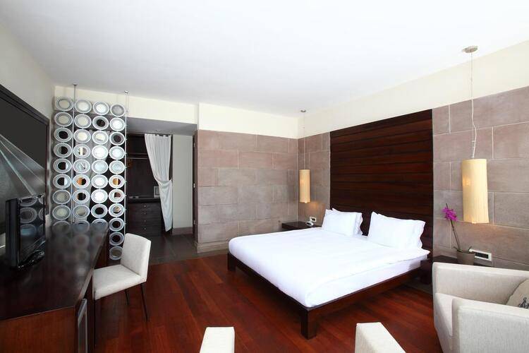 No 81 Hotel