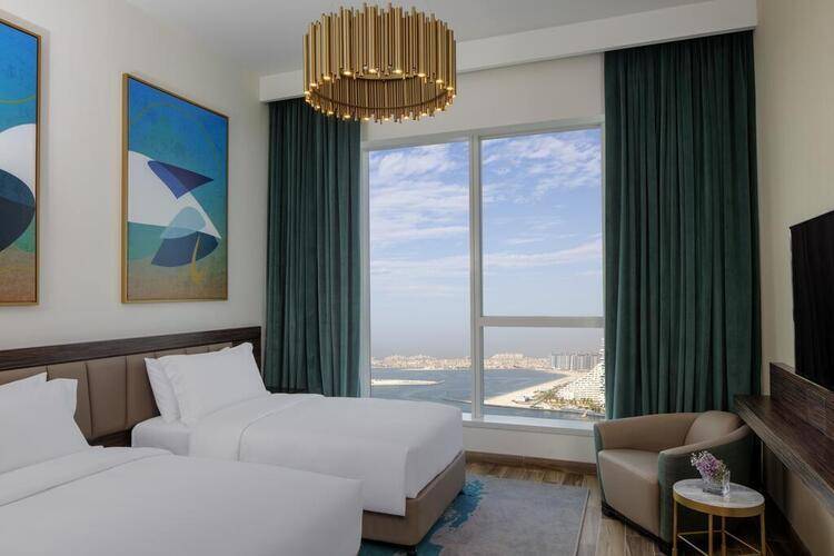 Avani Palm View Dubai Hotel & Suites