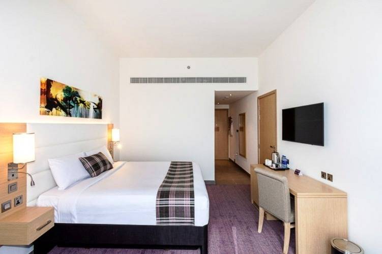 Premier Inn Dragon Mart