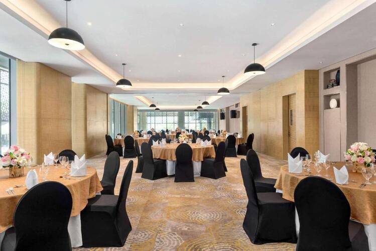 Wyndham Dubai Deira