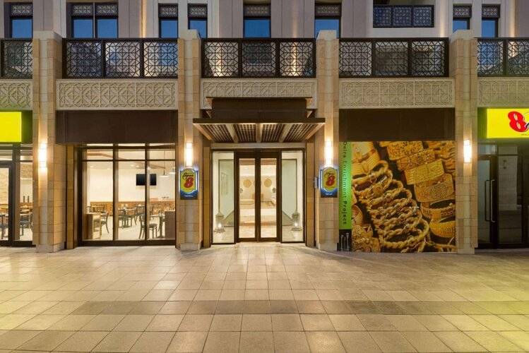 Super 8 By Wyndham Dubai Deira
