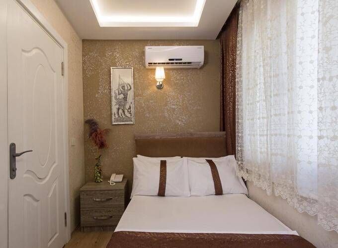 Carvan Hotel