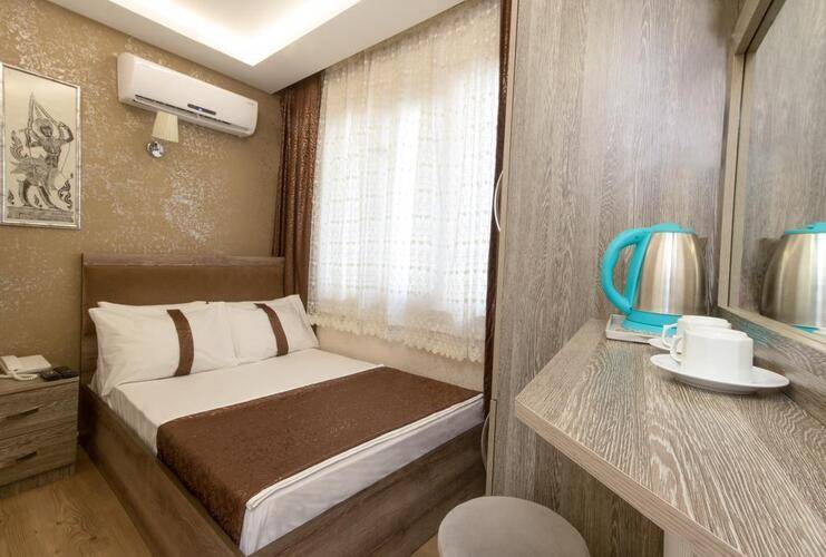 Carvan Hotel