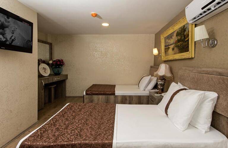 Carvan Hotel