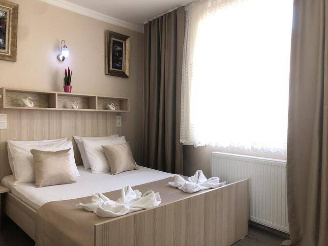 Carvan Hotel