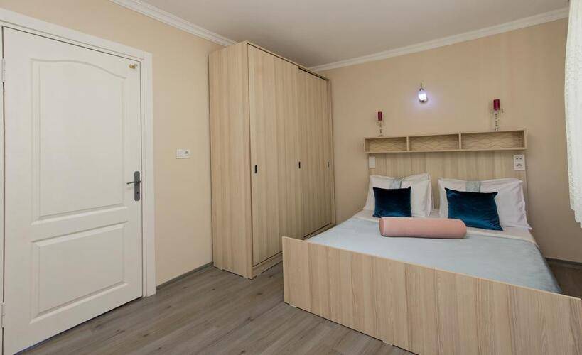 Carvan Hotel
