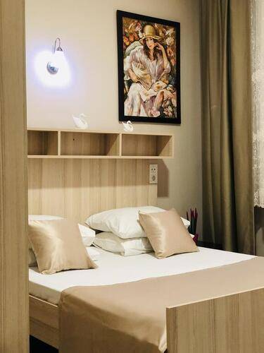 Carvan Hotel
