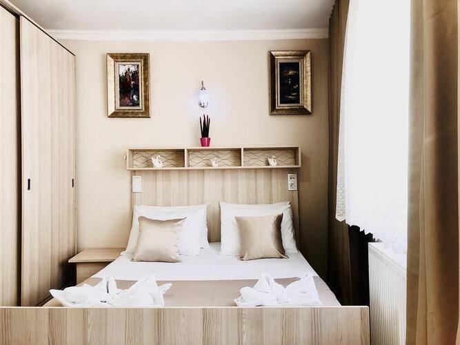 Carvan Hotel