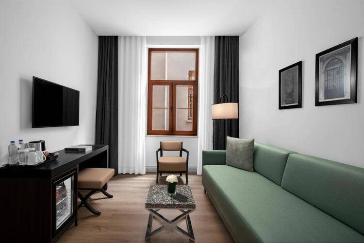 Akka Hotels Suites