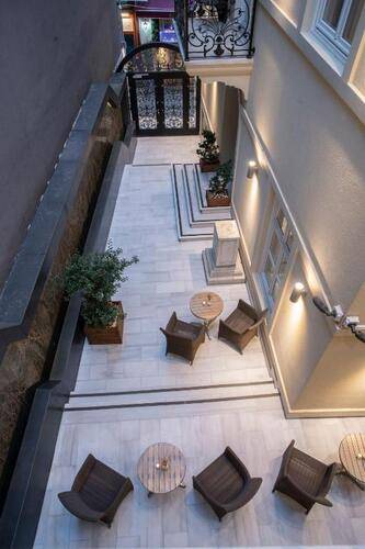 Akka Hotels Suites