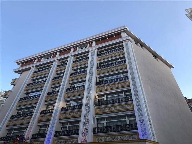Elite Palace