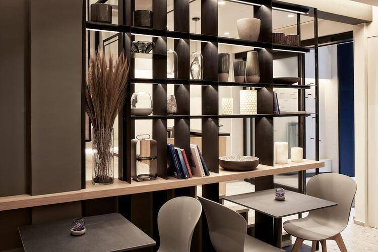 Urban Frame Hotel