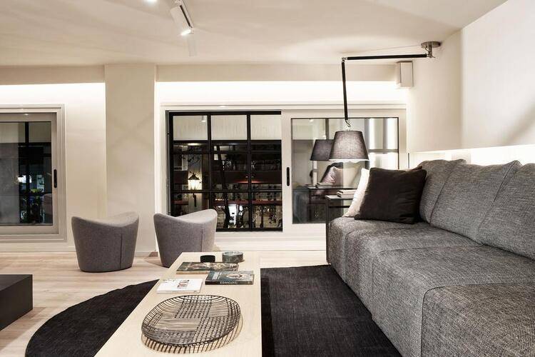 Urban Frame Hotel