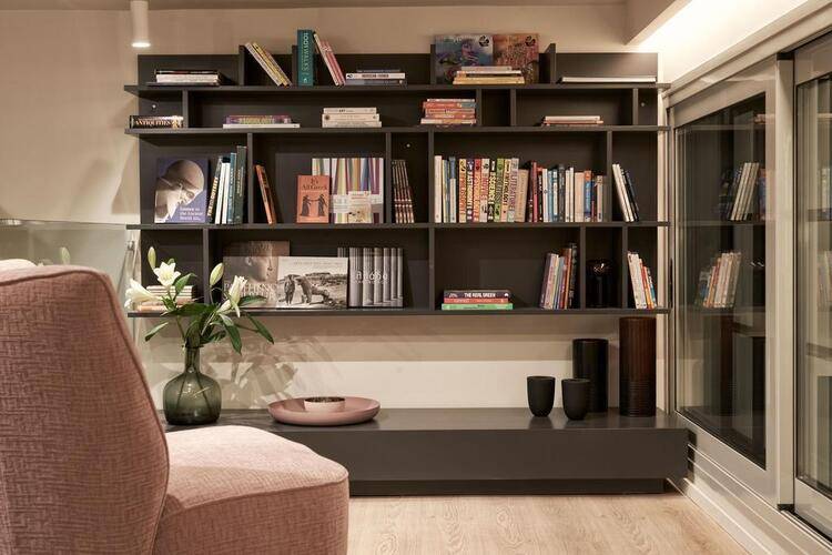 Urban Frame Hotel