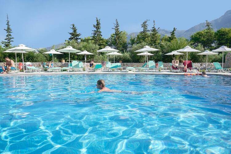 Vardis Olive Garden Hotel